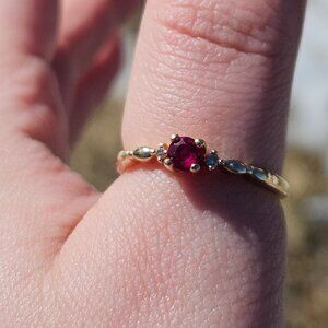 10K Yellow Gold Ruby & Diamond Solitaire Ring with Accents Size 9